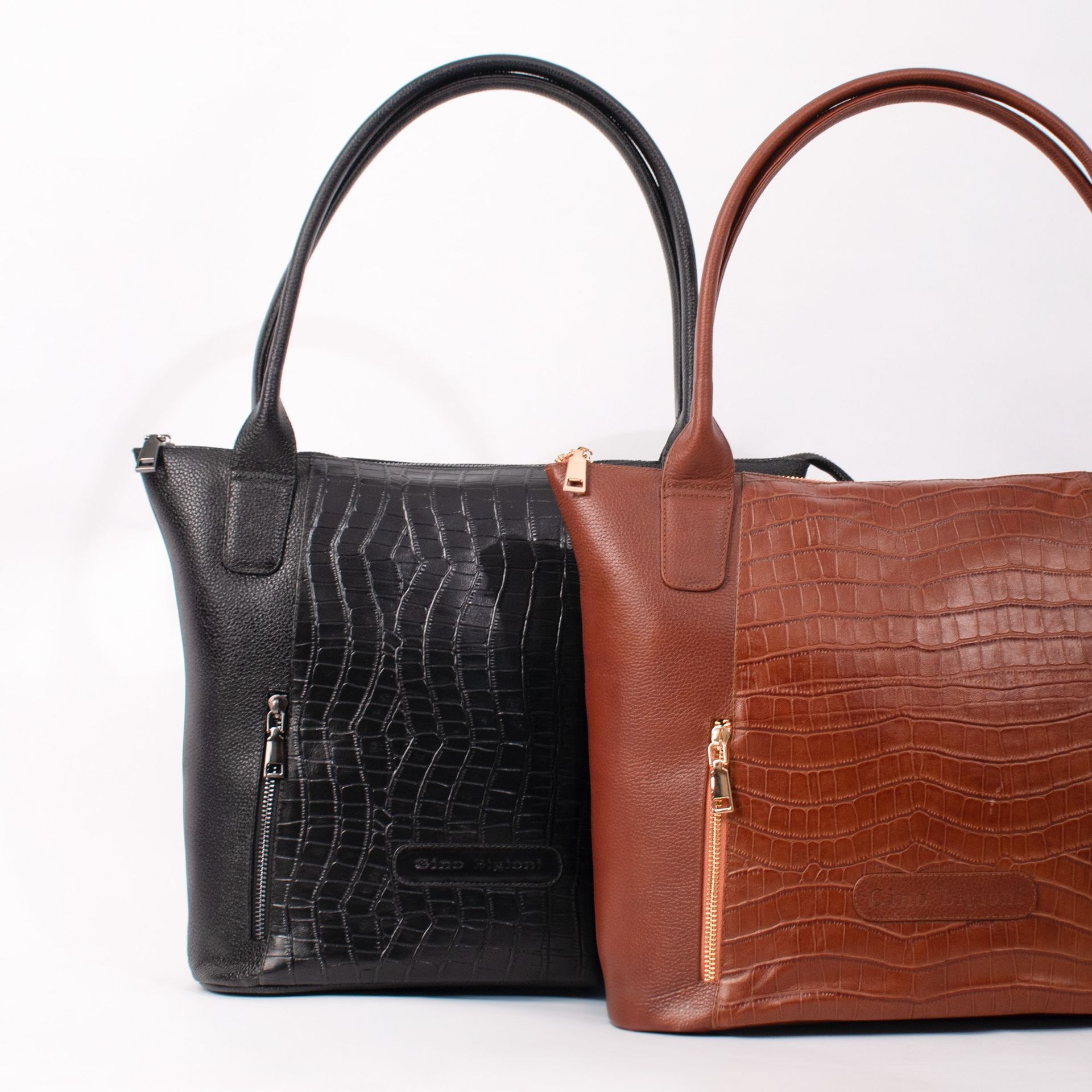 Custom metal clasp detail on a Marlowe Leather handbag